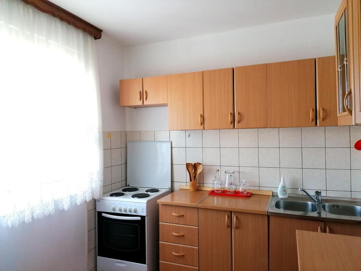 Apartman Park Trebinje Buitenkant foto