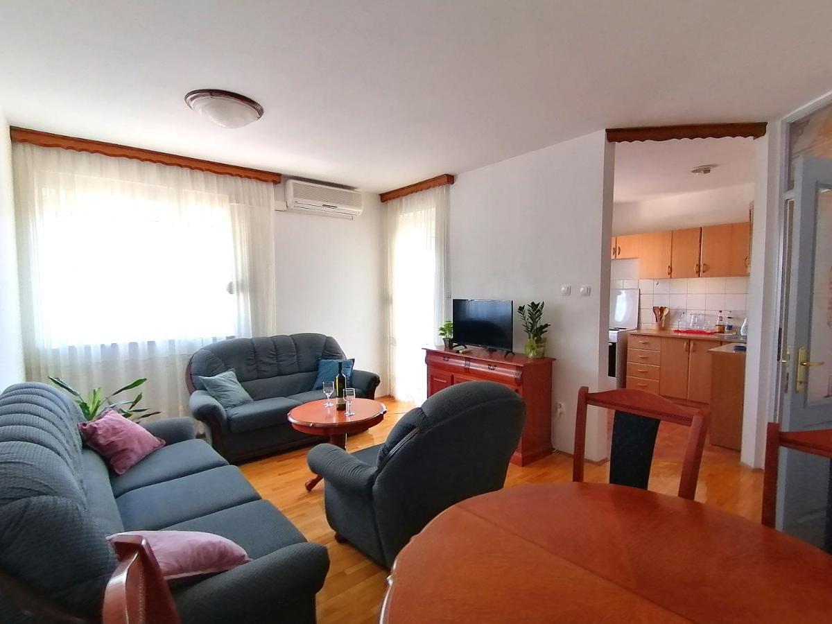 Apartman Park Trebinje Buitenkant foto
